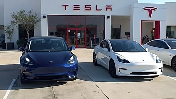 테슬라 이미지0.60111564590055