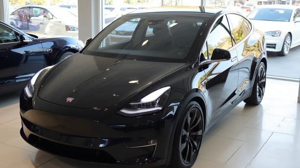 테슬라 이미지0.021535839156225478