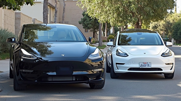 테슬라 이미지0.648588886896315