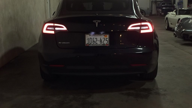 테슬라 이미지0.6573156311325614