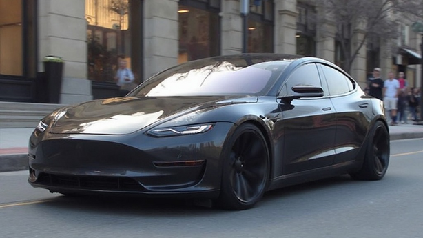 테슬라 이미지0.4525381693842607